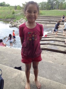 Dirt Girl maintain' her rep at the Creek...